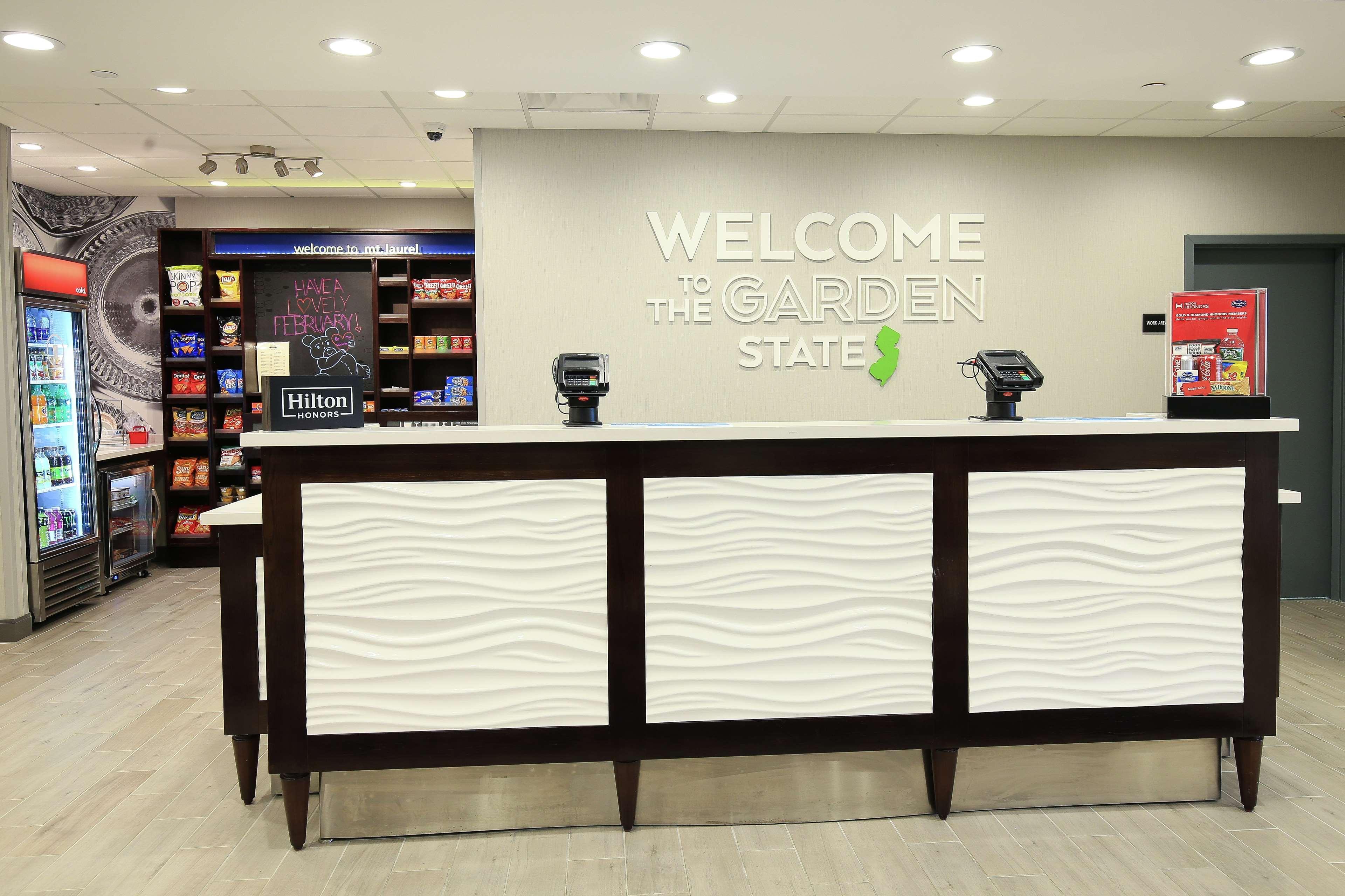 Hampton Inn & Suites Mount Laurel/Moorestown Eksteriør billede